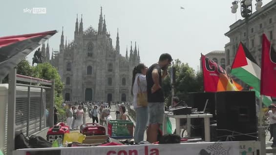 milano al corteo per lo sciopero anche gruppi pro palestina