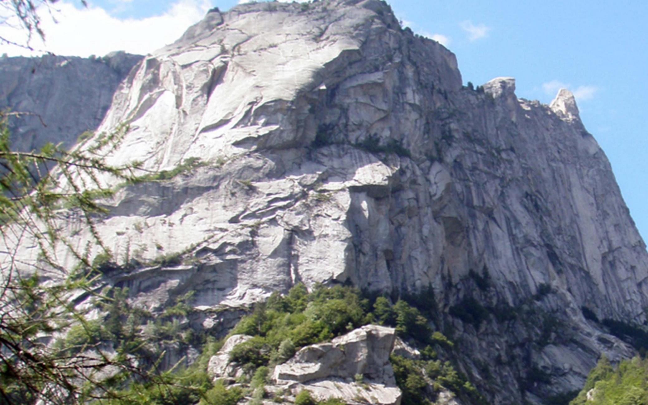 La parete dove sono precipitati i tre militari del Sagf-Soccorso Alpino della Guardia di finanza morti per una tragica caduta durante un'esercitazione, 29 maggio 2024. ANSA/ANP