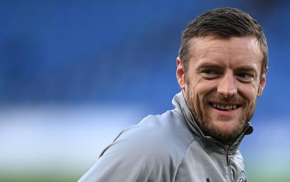 https://static.sky.it/editorialimages/8aa92ee2e670e8f38a721a2c7511b51a8f426f23/skysport/it/calcio/calciomercato/video/2025/08/31/vardy-cremonese-calciomercato-news-1032689/ansa_vardy.jpg?im=Resize,width=565