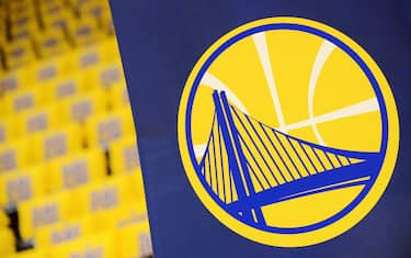 15. GOLDEN STATE WARRIORS