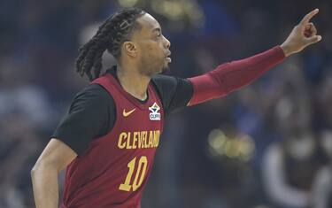 GARLAND TIENE APERTA LA STRISCIA