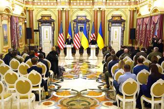 US President Joe Biden (L) and Ukrainian President Volodymyr Zelensky (R) attend a press conference in Kyiv on February 20, 2023. - US President Joe Biden made a surprise trip to Kyiv on February 20, 2023, ahead of the first anniversary of Russia's invasion of Ukraine, AFP journalists saw. Biden met Ukrainian President Volodymyr Zelensky in the Ukrainian capital on his first visit to the country since the start of the conflict. (Photo by Dimitar DILKOFF / AFP)