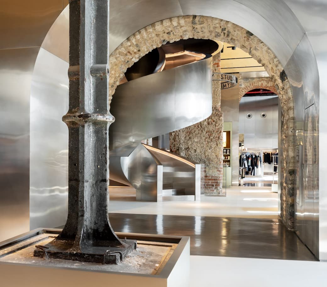Beymen Tersane. Photo by Marco Cappelletti, courtesy OMA and Beymen