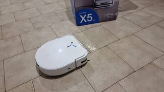 Deebot X5 Omni di Ecovacs