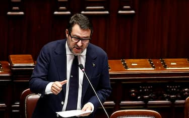 Opposizioni all'attacco di Salvini