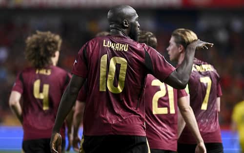 epa11984367 Belgium's Romelu Lukaku (C) celebrates scoring a goal during the UEFA Nations League play-off, 2nd leg match between Belgium and Ukraine in Genk, Belgium, 23 March 2025.  EPA/FREDERIC SIERAKOWSKI