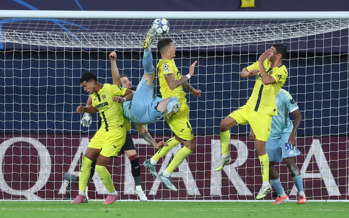 https://static.sky.it/editorialimages/8c1bb87221cfb7e39e126cca988dbad6dad003e0/external-upload/liveblog-manager/sport/2025/10/01/getty_gatti_rovesciata.jpg?im=Resize,width=1218
