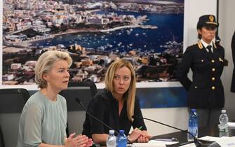 Italian Premier Giorgia Meloni (R) and EU Commission President Ursula von der Leyen (L) attend a press conference in Lampedusa, Italy, 17 September 2023.The prime minister of Italy and the president of the European Commission arrived on the island of Lampedusa as tensions rise over an increase in migrant arrivals.
ANSA/CIRO FUSCO