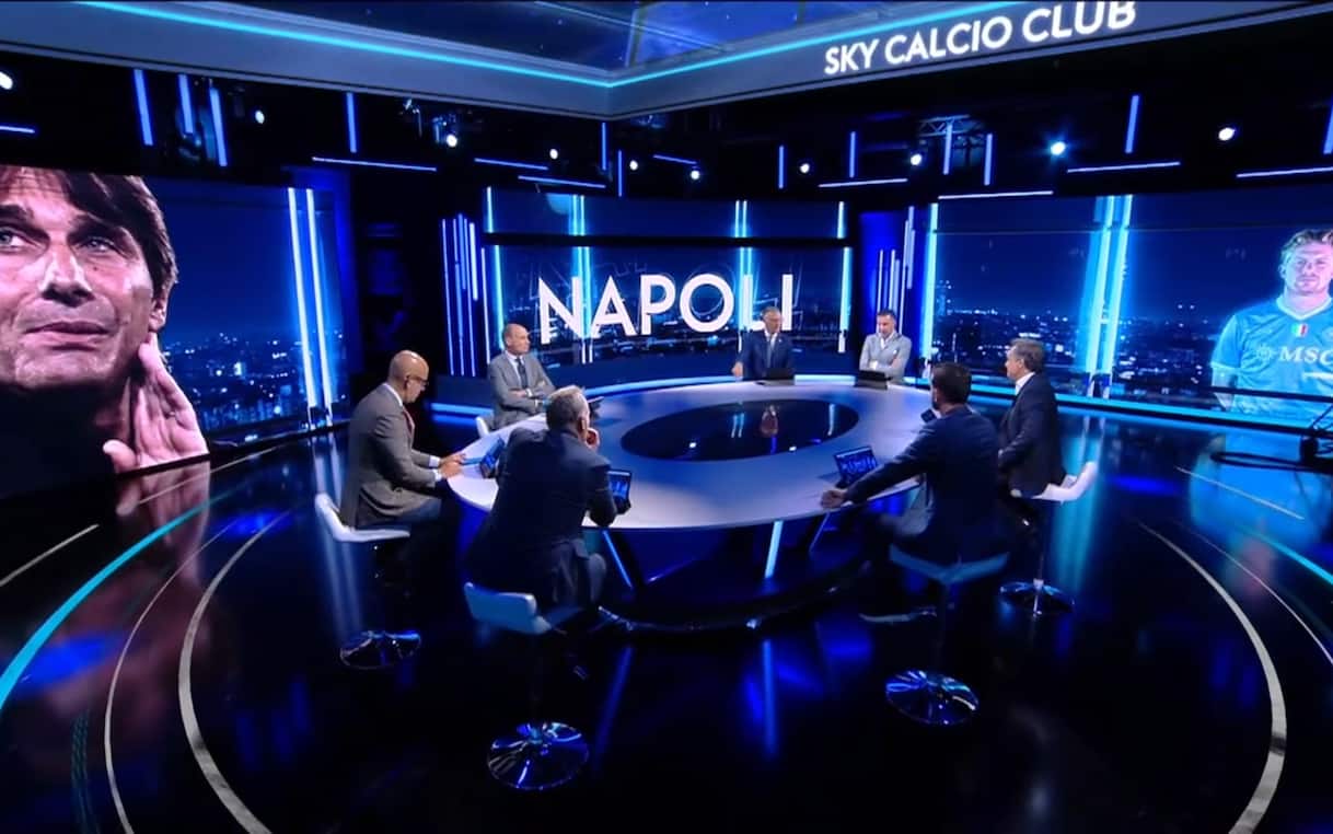 https://static.sky.it/editorialimages/8cb665db20b562d91f0ca0dc4a80f895cc0d6229/skysport/it/calcio/serie-a/video/2025/10/06/napoli-genoa-analisi-club-1041469/napoli_1.jpg?im=Resize,width=1218