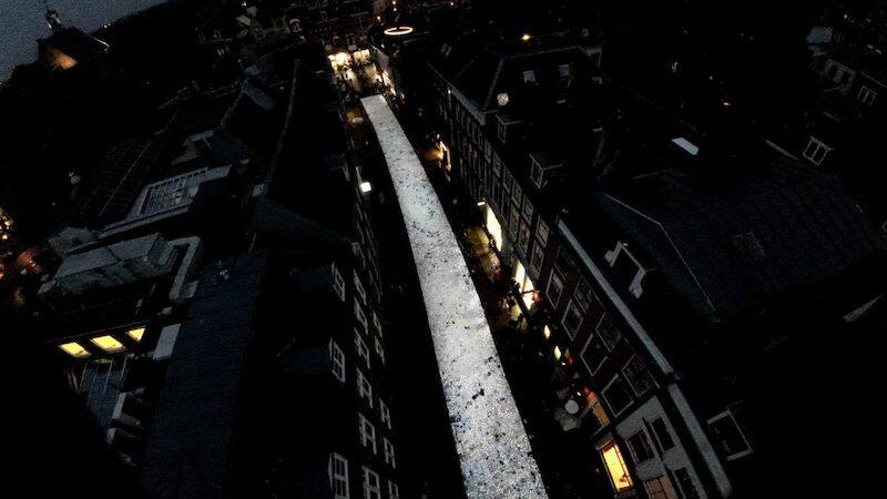 Luzinterruptus_Literature_vs_Traffic_Utrecht_2022._P_hoto_Bram_van_Toor.jpg