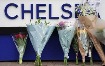 Flowers and tributes for Gianluca Vialli at Chelsea's Stamford Bridge ground, London, following the announcement of the death of the former Italy, Juventus and Chelsea striker who has died aged 58 following a lengthy battle with pancreatic cancer. Picture date: Friday January 6, 2023. (Photo by Kirsty O'Connor/PA Images via Getty Images)