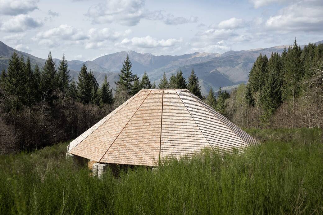 Michele De Lucchi e Mariangela Gualtieri, Nella terra il cielo, 2025 - OCA Oasy Contemporary Art. Photo ©Mattia Marasco