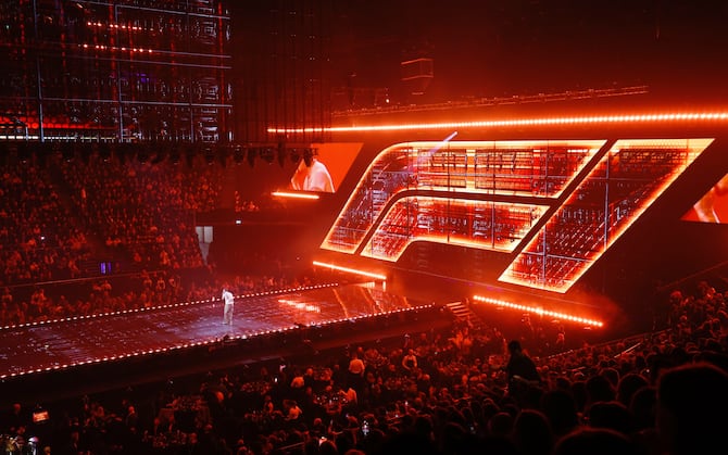 LONDON, ENGLAND - FEBRUARY 18: Kane Brown performs on stage during F1 75 Live at The O2 Arena on February 18, 2025 in London, England. (Photo by Zak Mauger/Getty Images)