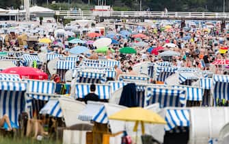 Full beaches in the holiday season