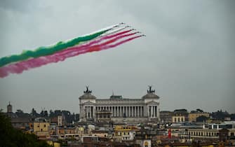 Cerimonia Festa delle forze armate, frecce tricolori