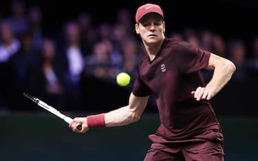 NANTERRE, FRANCE - NOVEMBER 01: Jannik Sinner of Italy plays a forehand against Alexander Zverev of Germany during their Men's Singles Semi Final match to day six of the Rolex Paris Masters 2025 on November 01, 2025 in Nanterre, France. (Photo by Julian Finney/Getty Images)