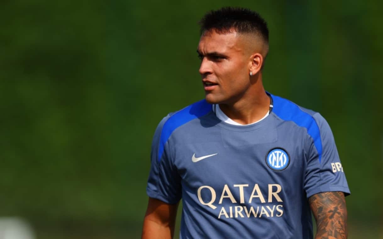 https://static.sky.it/editorialimages/8de4ad401a330df1bf22a06ce41c31c6a44201f1/skysport/it/calcio/serie-a/2024/08/28/lautaro-martinez-inter-atalanta-news/lautaro_getty_inter_allenamento.jpg?im=Resize,width=1218