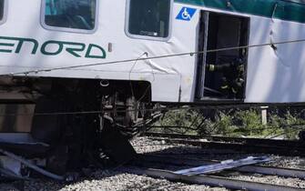 treno deragliato, vigili del fuoco, stgazione, carnate, vagoni,