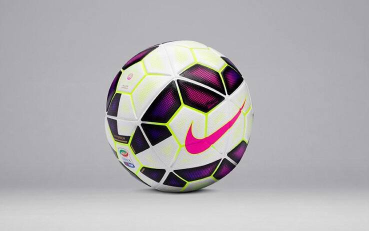 Serie A 2018 2019 ecco Merlin il nuovo pallone Nike della prossima stagione. FOTO Sky Sport