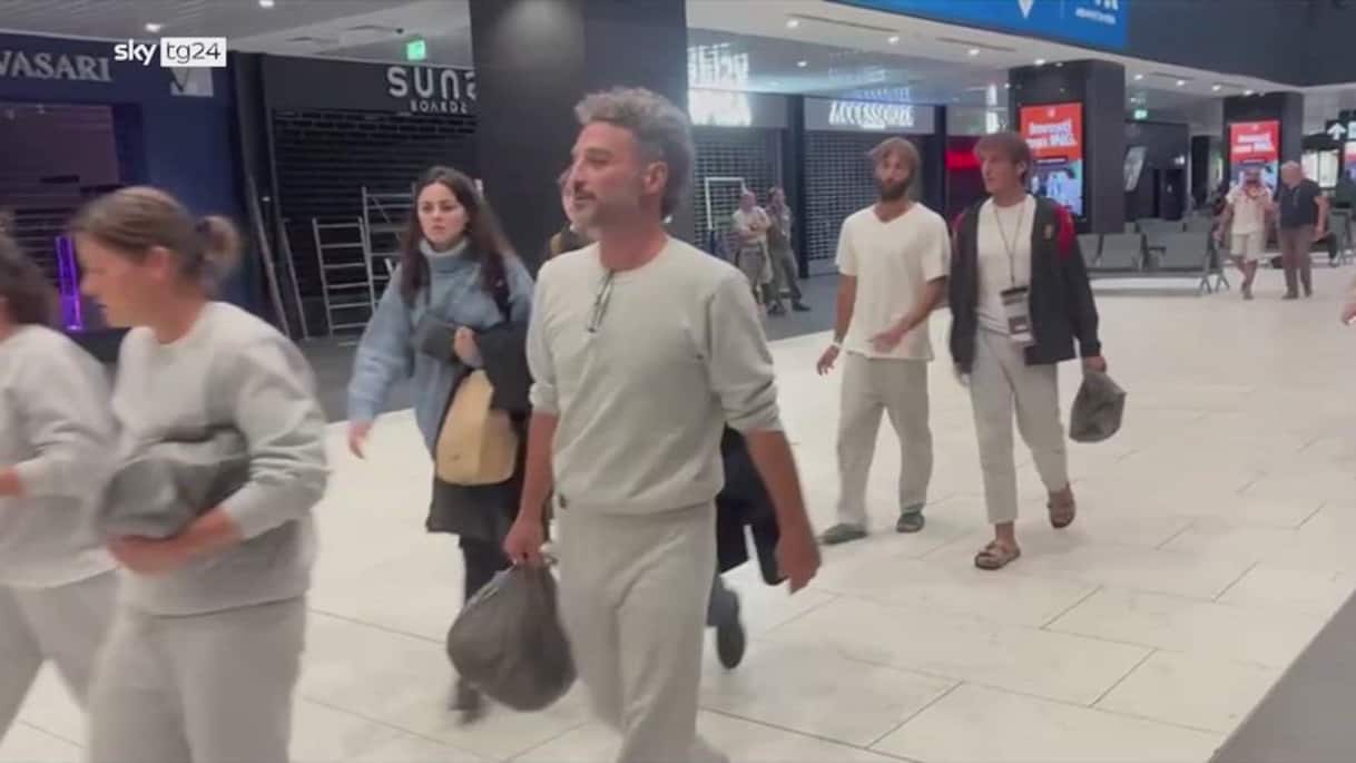 flotilla l arrivo a fiumicino degli attivisti liberati