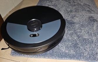 Robot aspirapolvere e lavapavimenti HG4 HYDRO PRO