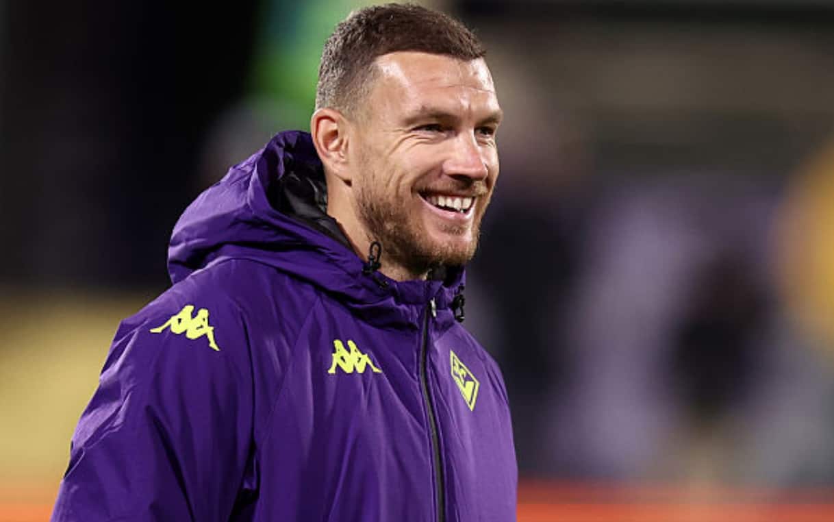 https://static.sky.it/editorialimages/8eb2b187e5a3aab2637ce43500bfef220962fb82/skysport/it/calcio/conference-league/2025/11/26/fiorentina-aek-atene-probabili-formazioni-4-giornata/dzeko_getty_fiorentina.jpg?im=Resize,width=1218