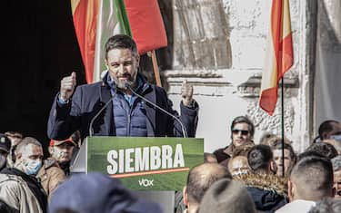 Santiago Abascal speaks as he raises his thumbs in a sign of victory during the mass rally at the Arco de Santa María. Santiago Abascal, president of VOX, organises a rally at the Arco de Santa Maria, Burgos, to present the candidate Juan Manuel García-Gallardo Frings, leader of Vox in Castilla y León. (Photo by Jorge Contreras Soto / SOPA Images/Sipa USA)