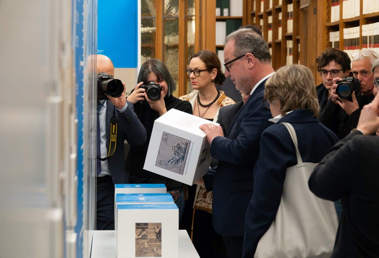 Roma alla Camera in mostra le vignette dell Archivio Andreotti