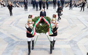Mattarella all'Altare della Patria