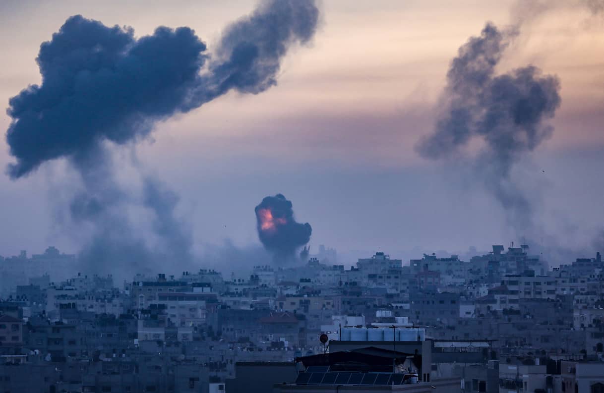 Guerra Israele, domani in Egitto i negoziati pace Gaza. Trump: “Fare in fretta”. LIVE
