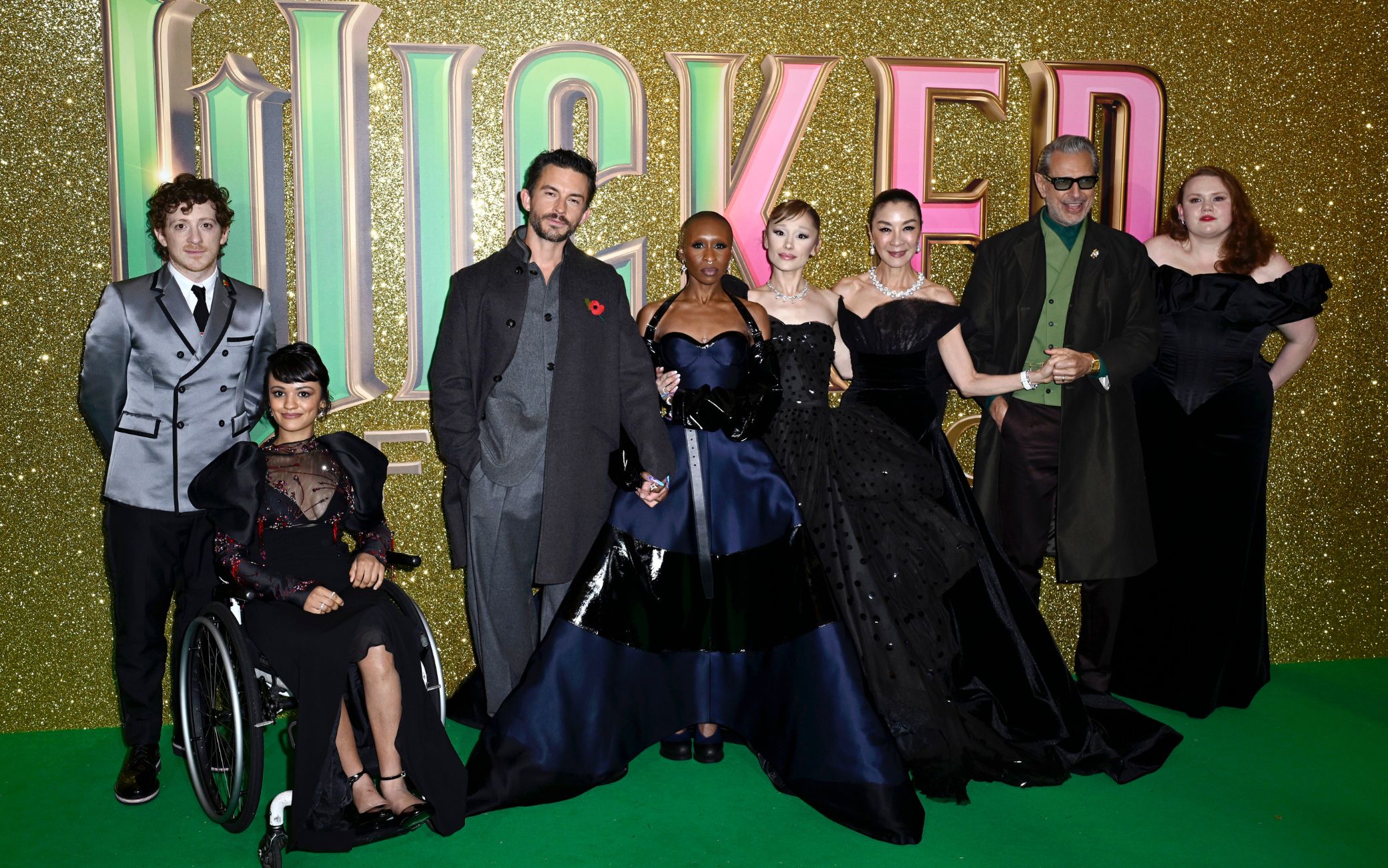 Wicked - Parte 2, il cast alla première del film a Londra. FOTO | Sky TG24