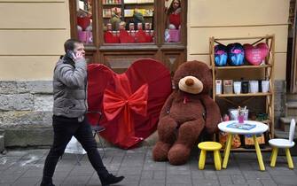 LVIV, UKRAINE - FEBRUARY 14: Festive decoration near one of the shops on Valentine's Day during the Russian-Ukrainian war in Lviv, Ukraine on February 14, 2023. (Photo by Pavlo Palamarchuk/Anadolu Agency via Getty Images)