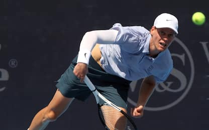 epa12291701 Jannik Sinner of Italy in action against Daniel Elahi Galan of Columbia during the 2nd round of the Cincinnati Open at the Lindner Family Tennis Center in Mason Ohio, USA, 9 August 2025.  EPA/MARK LYONS