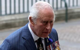 epa12083178 Britain s King Charles III arrives for a service at Westminster Abbey in London, Britain, 08 May 2025.  Royals, Politicians and UK service personnel are attending a service to commemorate the 80th anniversary of VE Day.  EPA/NEIL HALL