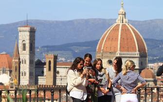 Foto Bianchi/Lo Debole - LaPresse
03-04-2015 Firenze, Italia
Cronaca
Firenze,Pasqua nelle città d'arte invase da turisti,code ai musei e davanti ai Monumenti storici.

Photo Bianchi/Lo Debole - 
LaPresse,Florence,Italy
03-04-2015
Chronicle 
Florence, Easter art cities overrun by tourists, queues at museums and in front of the Historic Monuments.

