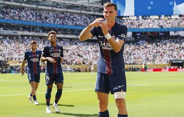 Il confronto coi premi Champions