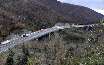 I viadotti Fado Nord e Pecetti Sud dopo la parziale riapertura della A26, Genova, 26 novembre 2019.
ANSA/LUCA ZENNARO