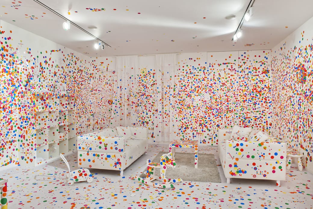 Yayoi_Kusama_-_The_Obliteration_Room_2002-_present_at_Tate_Modern_2012_(c)_Tate_photography.jpg