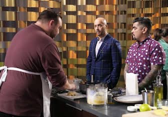 MASTERCHEF: L-R: Contestant Grant with judges Joe Bastianich and Aarón Sánchez in the “Mystery Box” episode of MASTERCHEF airing Wednesday, July 12 (8:00-9:02 PM ET/PT) on FOX. © 2023 FOXMEDIA LLC. Cr: FOX.