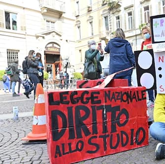 ISTRUZIONE: MANIFEDTAZIONE CONTRO LA DAD