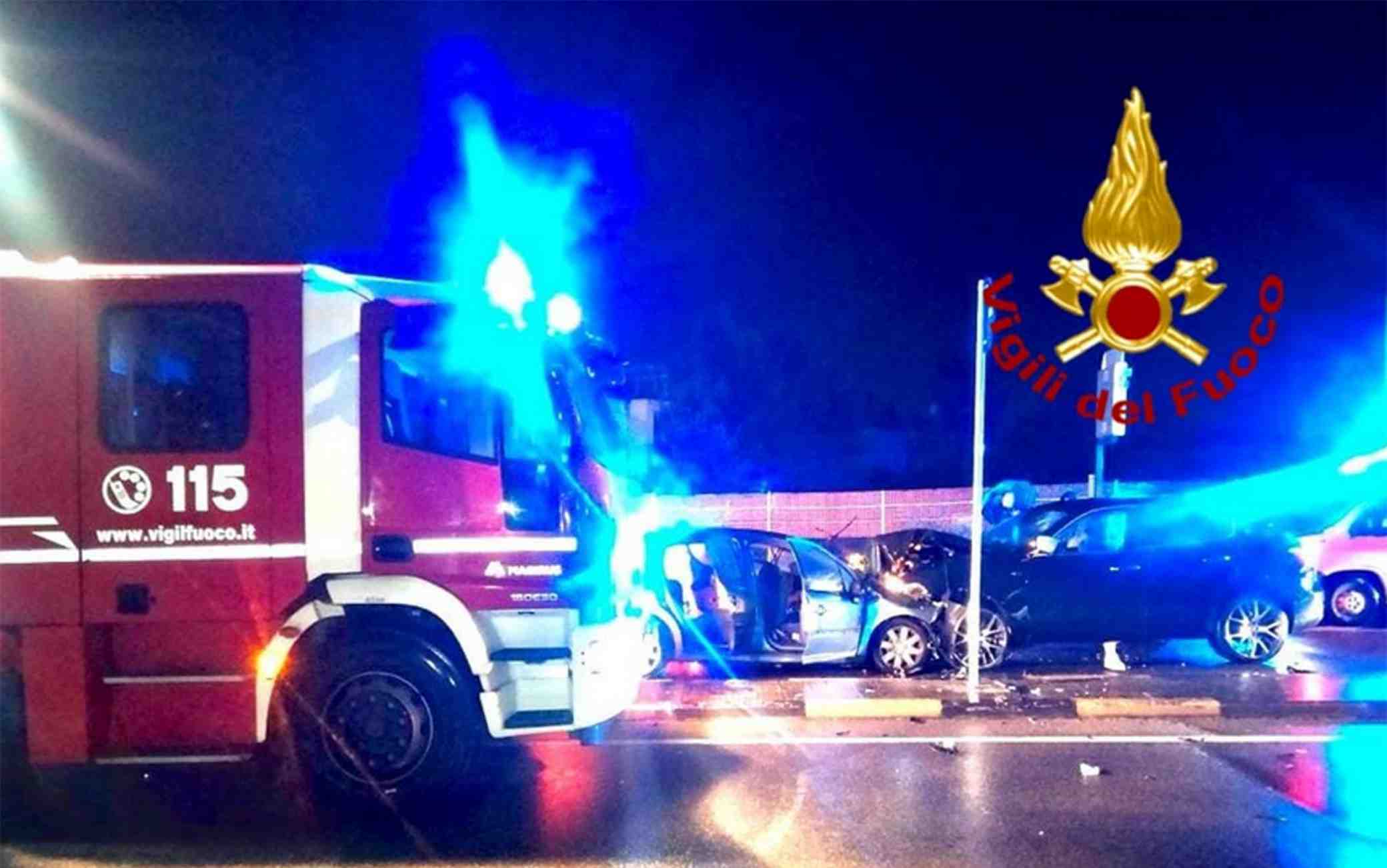 Cagliari, Incidente Con Scontro Frontale: Due Morti | Sky TG24