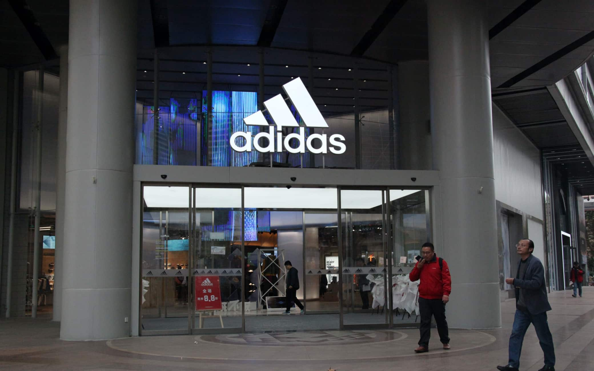 A Mantova apre il nuovo polo logistico Adidas saranno impiegate 700 persone Sky TG24