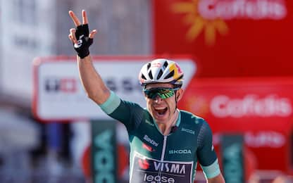 Van Aert fa tris a Baiona. O'Connor resta leader