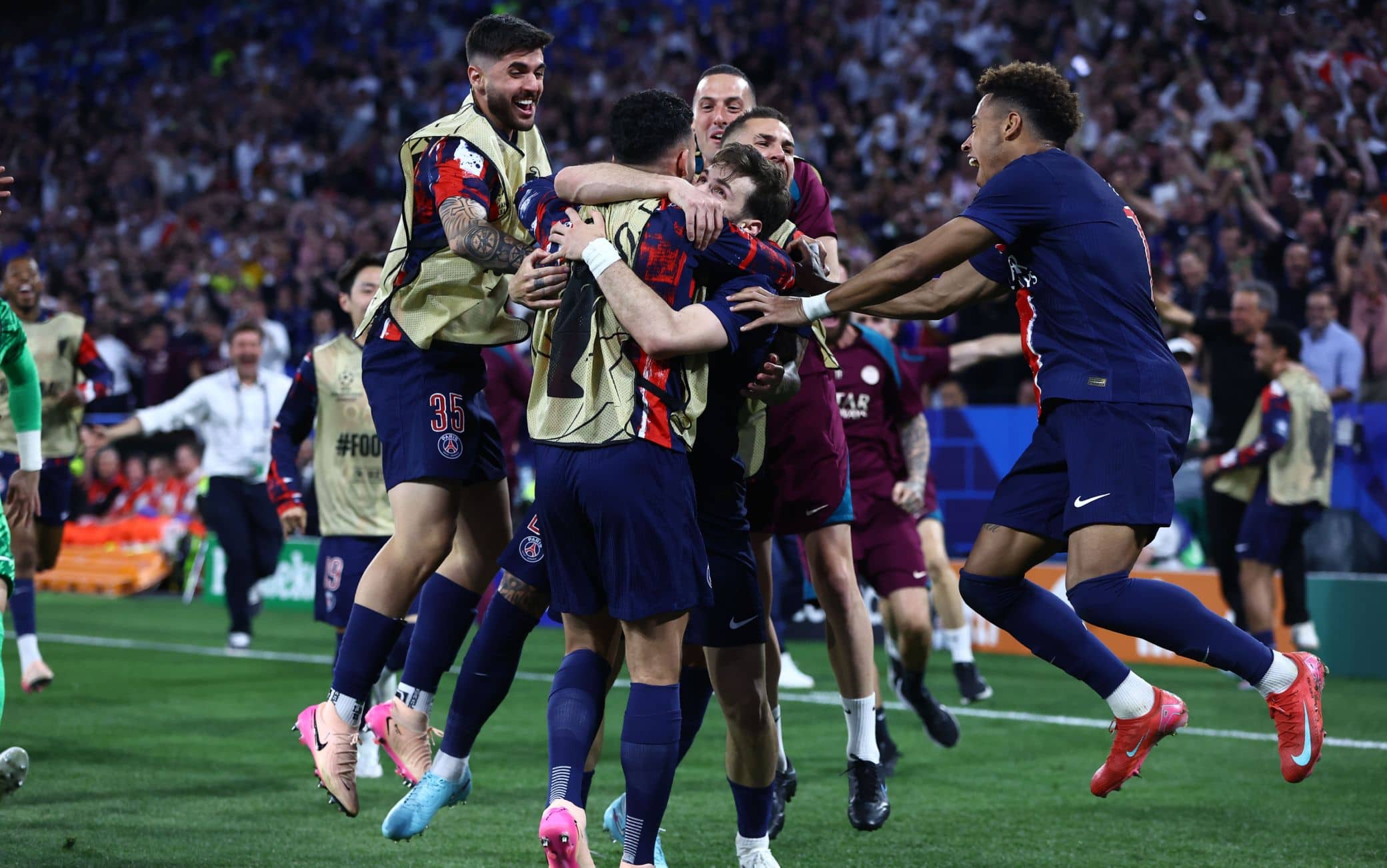 Il Psg ha dominato la finale: 5-0 all'Inter. È Champions (la prima della loro storia) e triplete