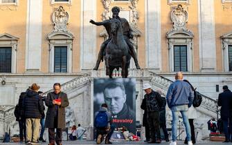 Fiaccolata a Roma per Navalny