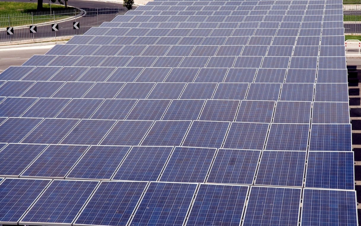 Fotovoltaico, Polizia e Guardia di finanza scoprono maxi truffa da 80 milioni Fotovoltaico, Polizia e Guardia di finanza scoprono maxi truffa da 80 milioni