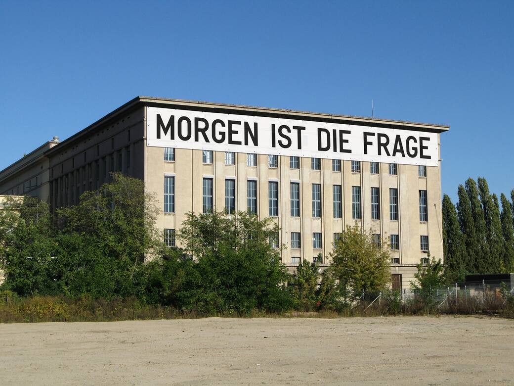 Morgen_ist_die_Frage_RirkritTiravanija_2020.jpeg