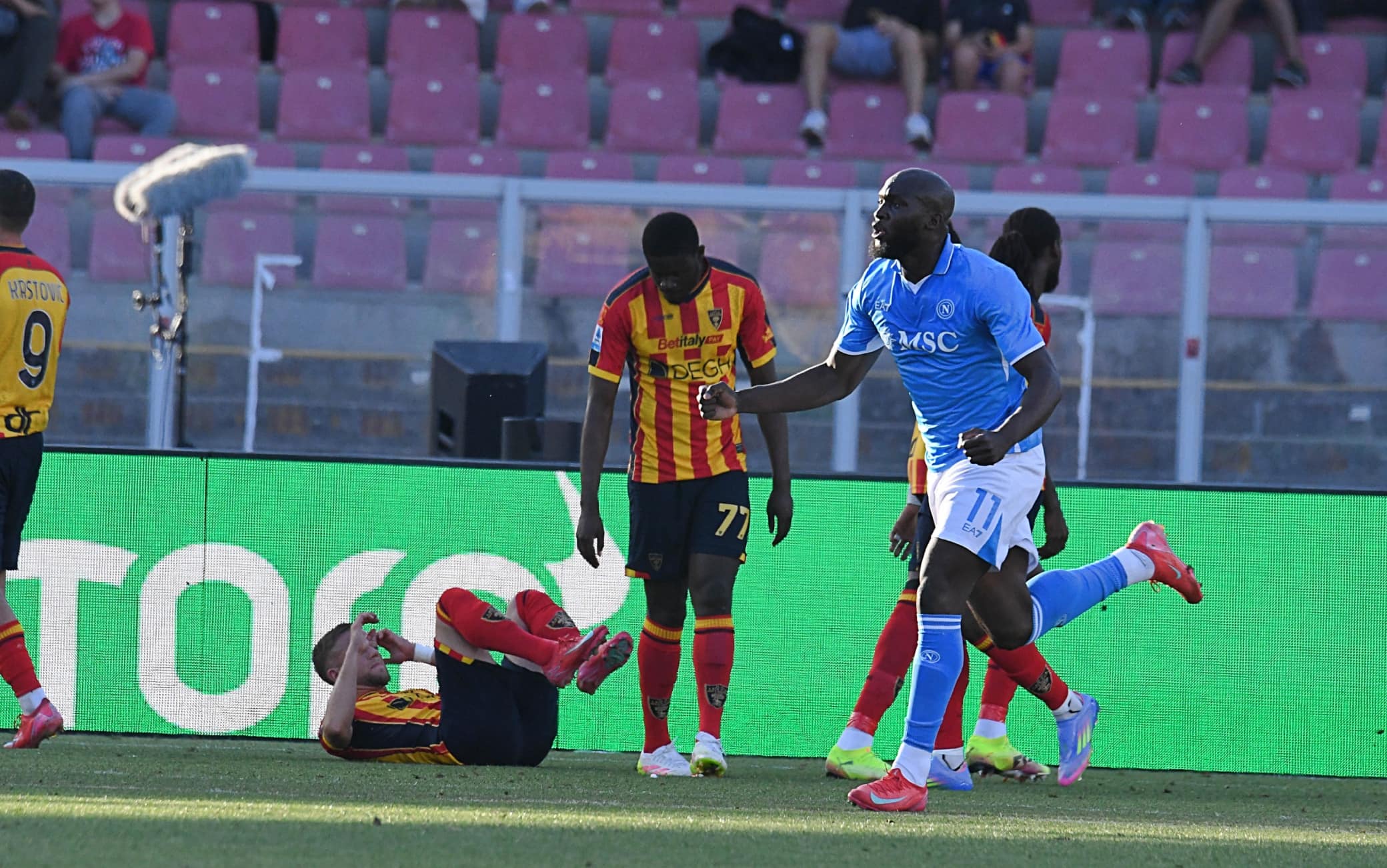 Il primo tempo di Lecce-Napoli