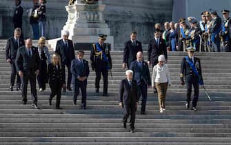 Il presidente della Repubblica Sergio Mattarella, il presidente del Senato Ignazio La Russa, il presidente della Camera Lorenzo Fontana e la presidente del Consiglio Giorgia Meloni durante le celebrazioni per il 77esimo anniversario della proclamazione della Repubblica, Roma, 2 giugno 2023.
ANSA/MASSIMO PERCOSSI