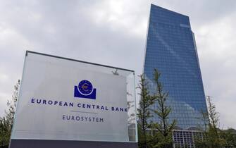 epa07223571 (FILE) - The European Central Bank (ECB) in Frankfurt Main, Germany, 27 April 2017 (reissued 11 December 2018). The Court of Justice of the European Union (CJEU) issued a press release 11 December 2018 saying 'The PSPP (public sector purchase programme) does not exceed the ECB's mandate'. German plaintiffs had brought the European Central Bank's policy called 'quantitative easing' (QE) bond-buying programme before court, saying the bank had exceeded its mandate in 2015 when it started to purchase European government bonds to quell the risk of deflation.  EPA/ARMANDO BABANI
